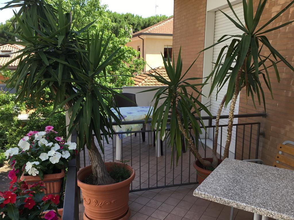 Hotel Mirella Rimini Dış mekan fotoğraf