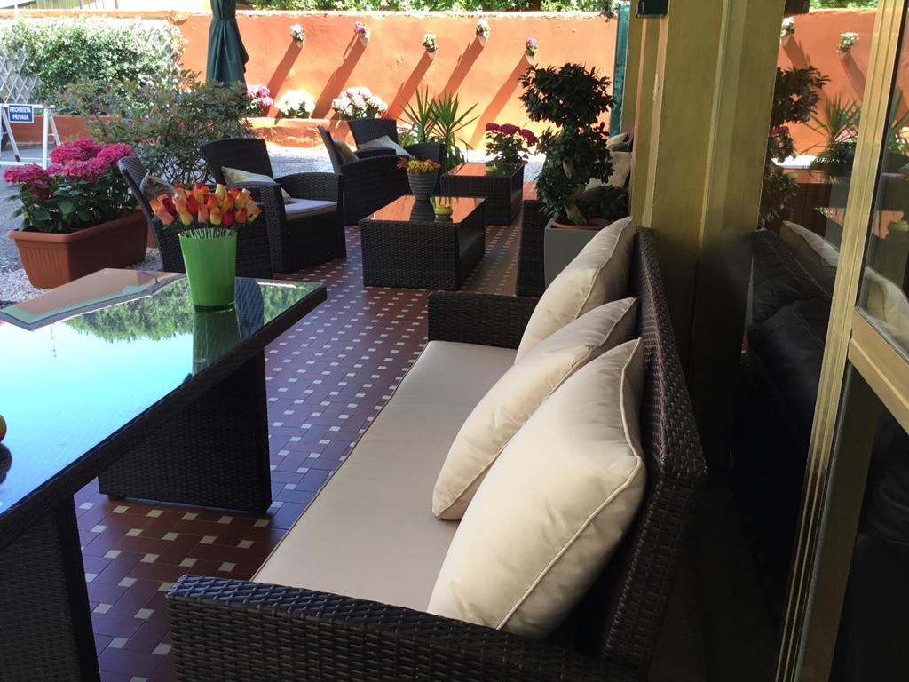 Hotel Mirella Rimini Dış mekan fotoğraf
