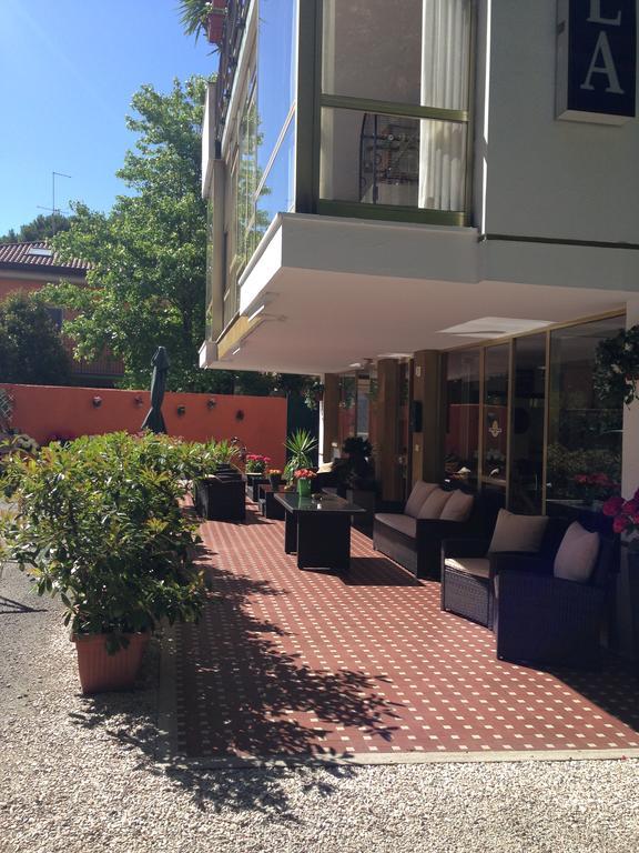 Hotel Mirella Rimini Dış mekan fotoğraf